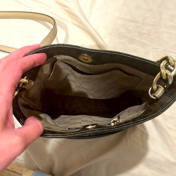 Michael Kors brown crossbody logo purse - Picture 4 of 6